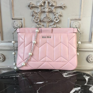 미우미우 숄더백