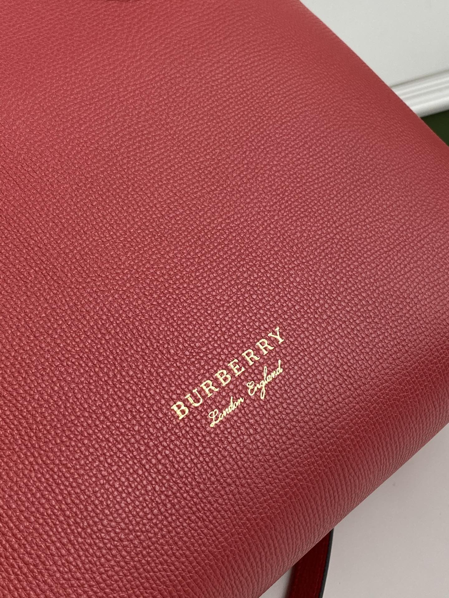 버버리 여성 토트 백