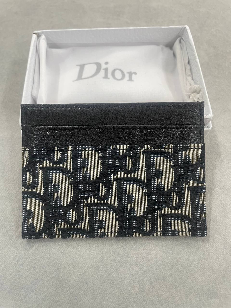 디올 30 Montaigne Freesia 카드 지갑 (블랙,그레이)