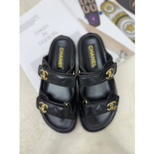 샤넬 시즌 CC 로고 가죽 레더 벨크로 뮬 슬리퍼 블랙