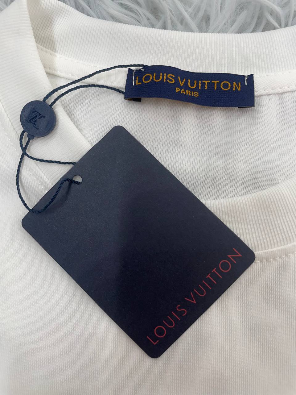 루이비통 티셔츠 화이트,블랙