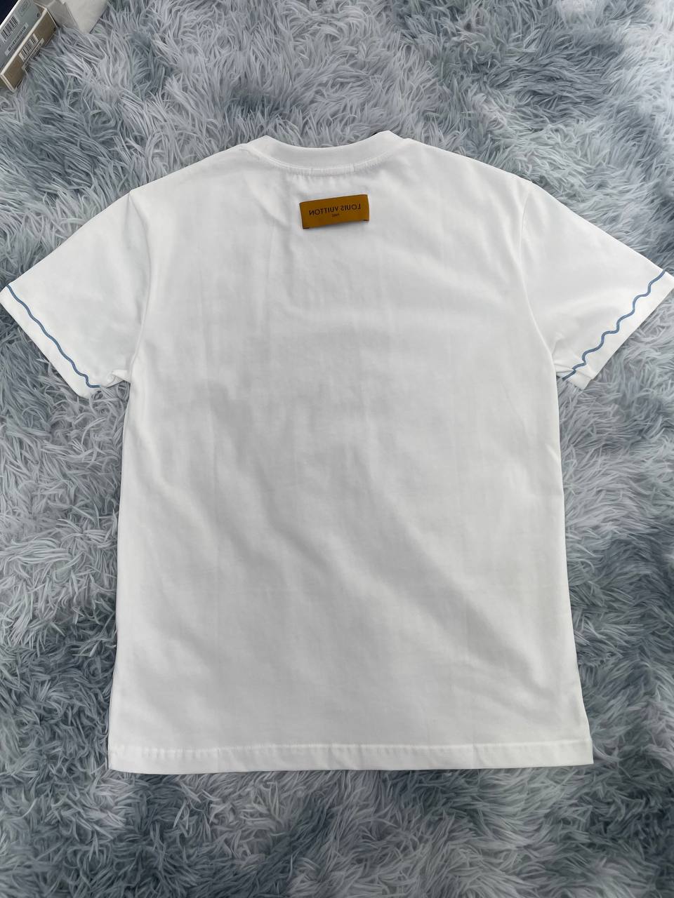 루이비통 티셔츠 화이트,블랙