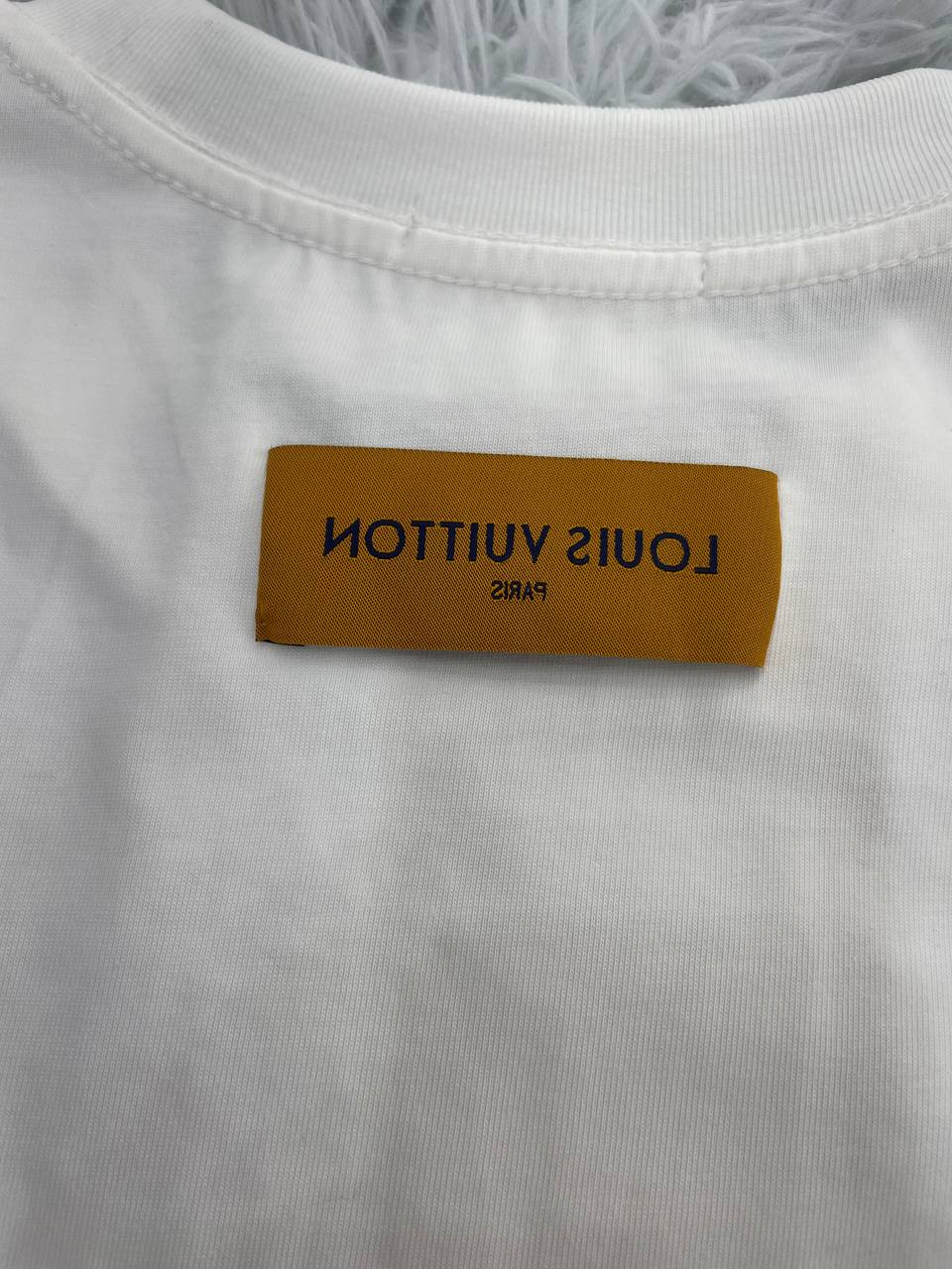 루이비통 티셔츠 화이트,블랙