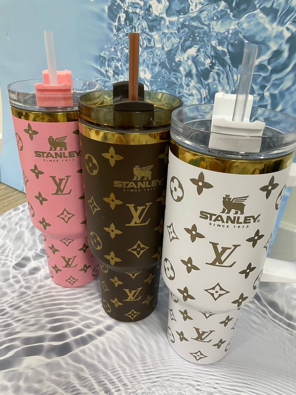 스탠리 1.18L 루이비통 텀블러(브라운,화이트,핑크)