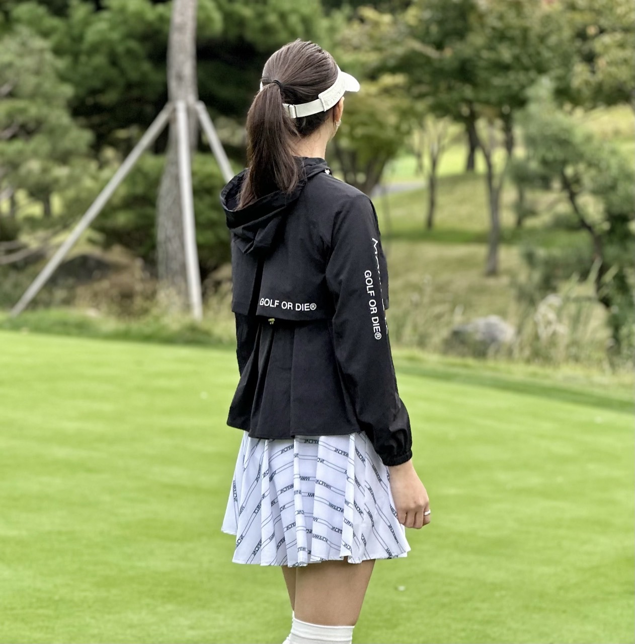 [ MARK&RONA ] 마크&로나 큐빅 로고포인트 우븐 아우터