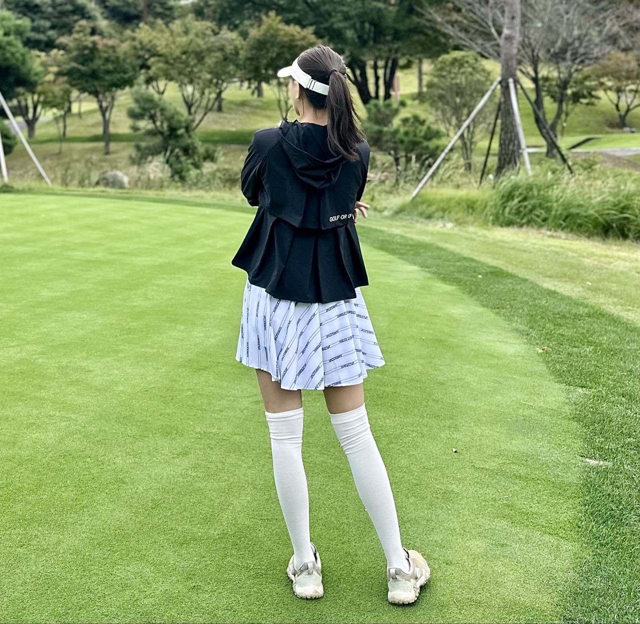 [ MARK&RONA ] 마크&로나 큐빅 로고포인트 우븐 아우터