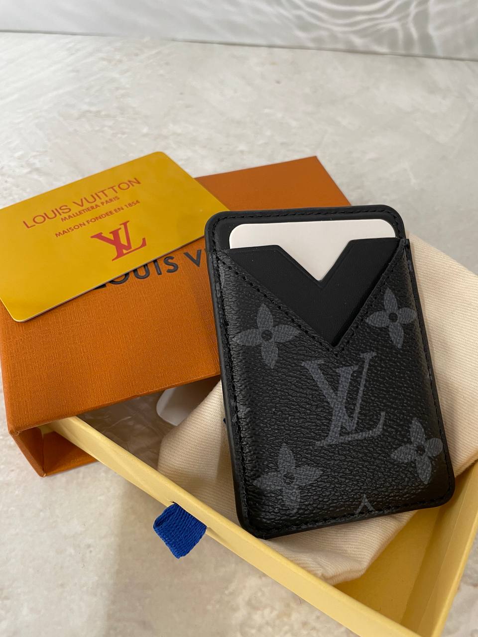 루이비통 맥세이프