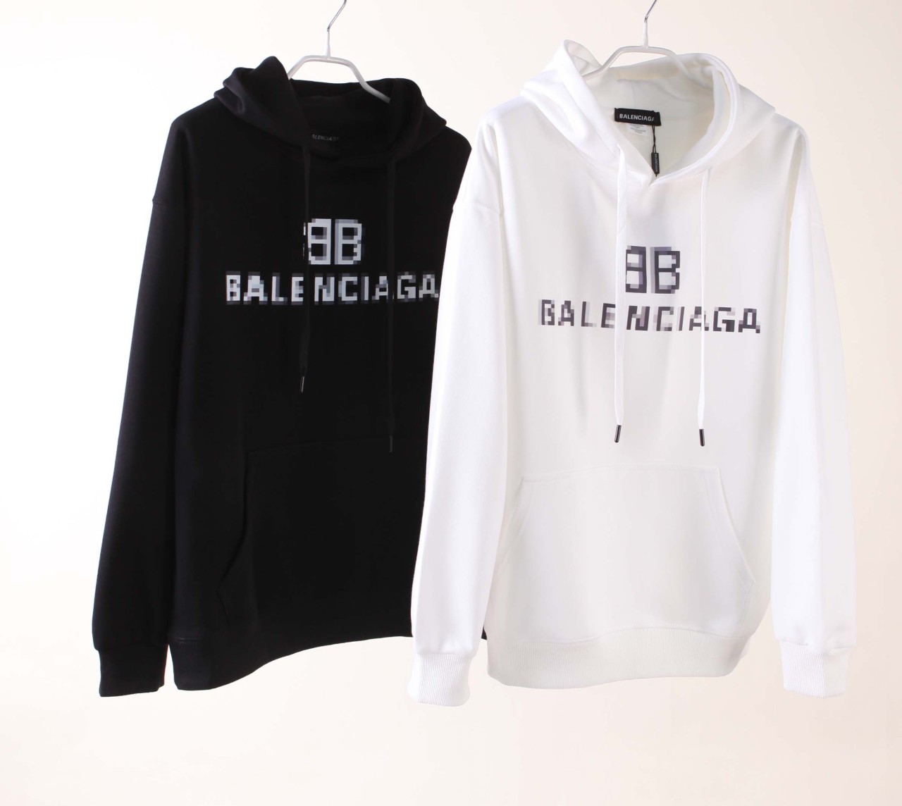 [BALEN CIAGA ] 발렌시아가 Pixel-Logo   후드탑