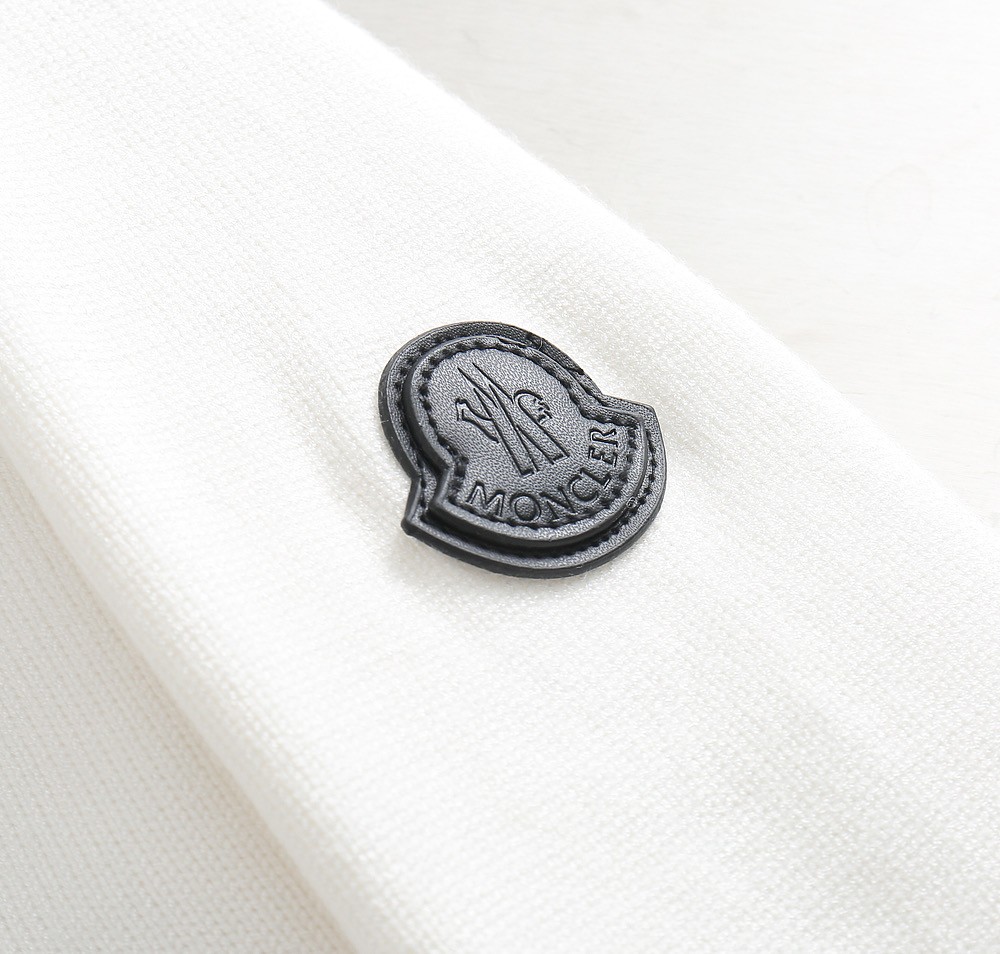 몽클레어 신상 그레노블 블랙오뚜기와펜 양모라운드