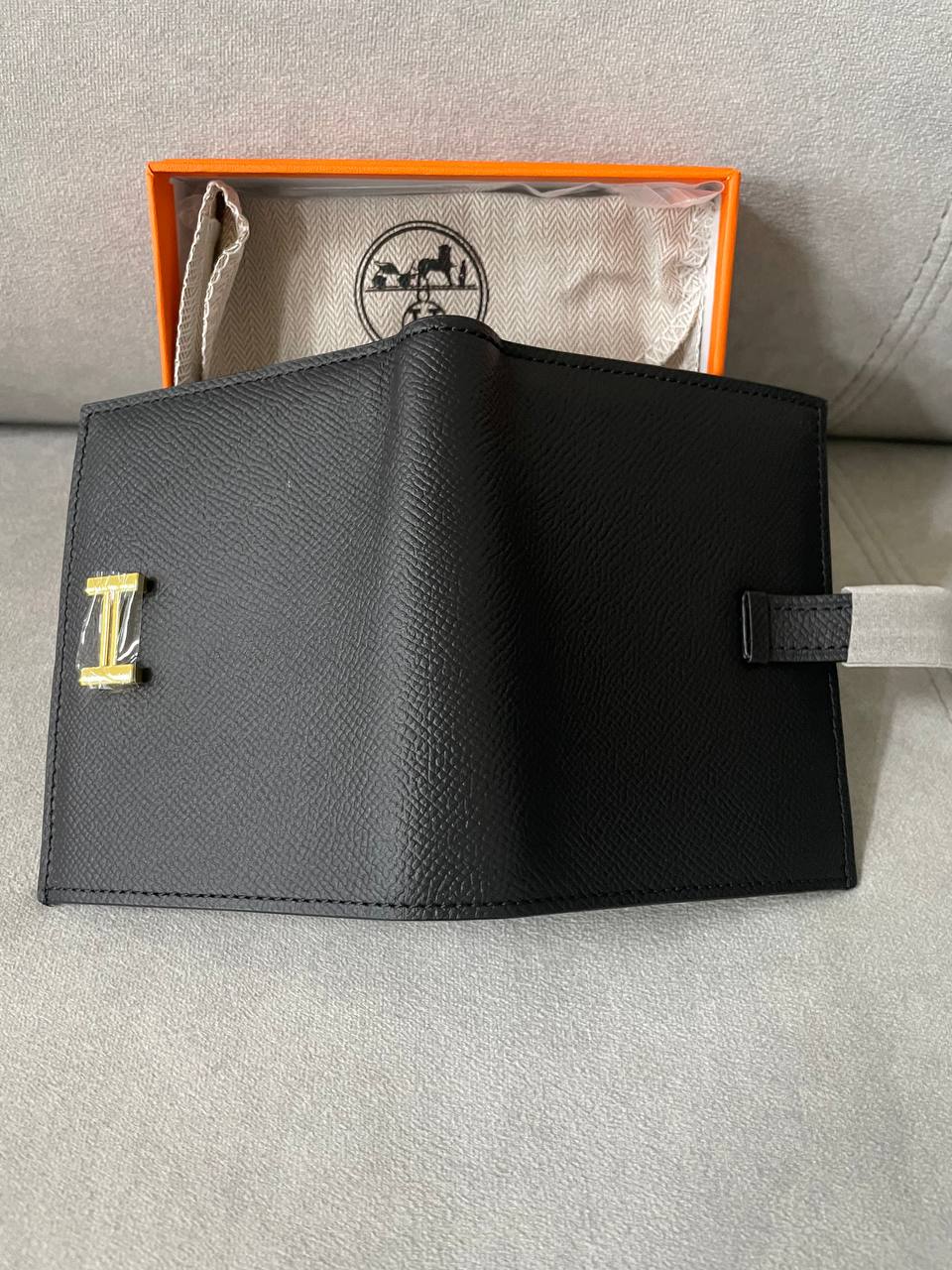 HERMES 에르메스 베안 중지갑