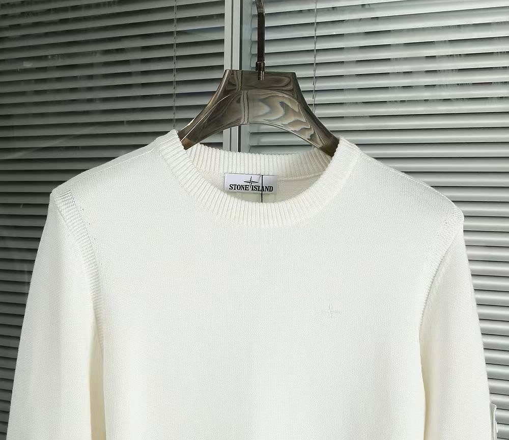 스톤 아일랜드 니트