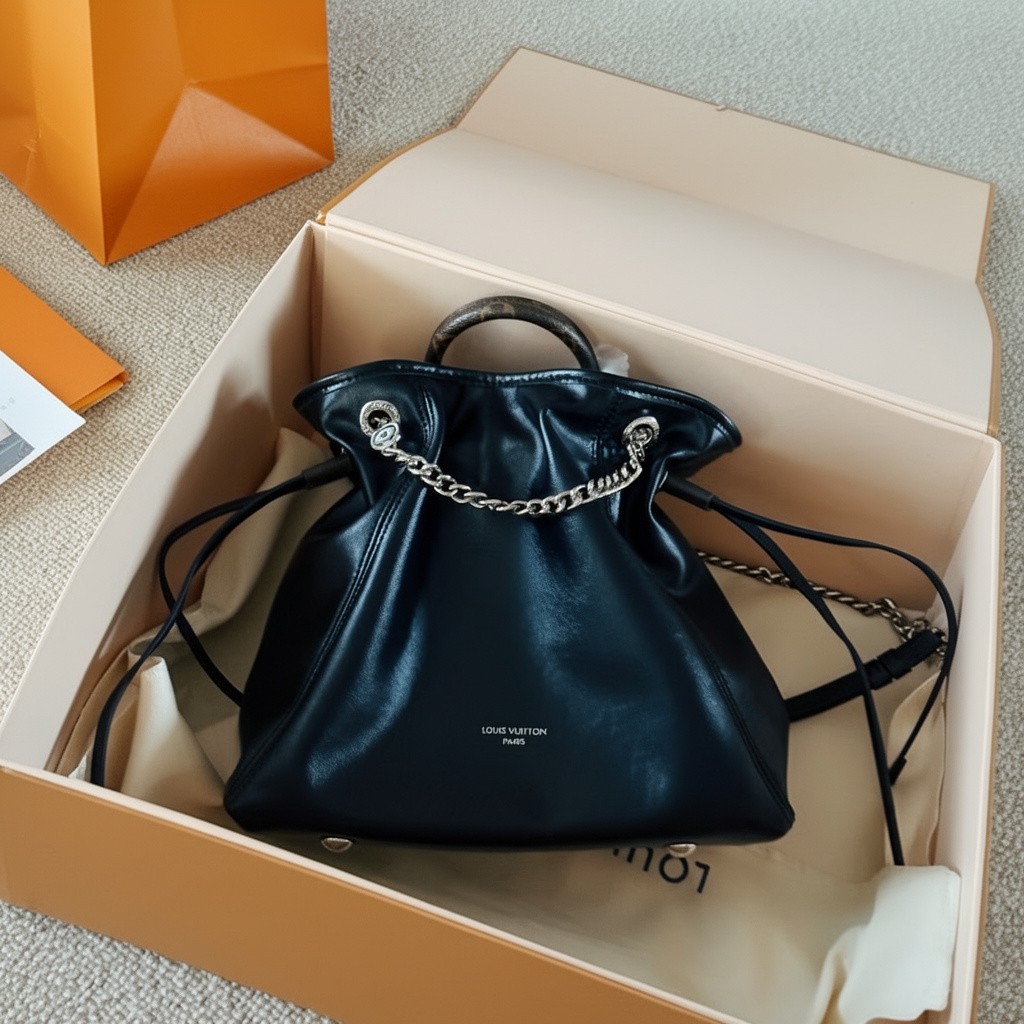 루이비통 오프 듀티 (Off Duty) 백팩 바이브