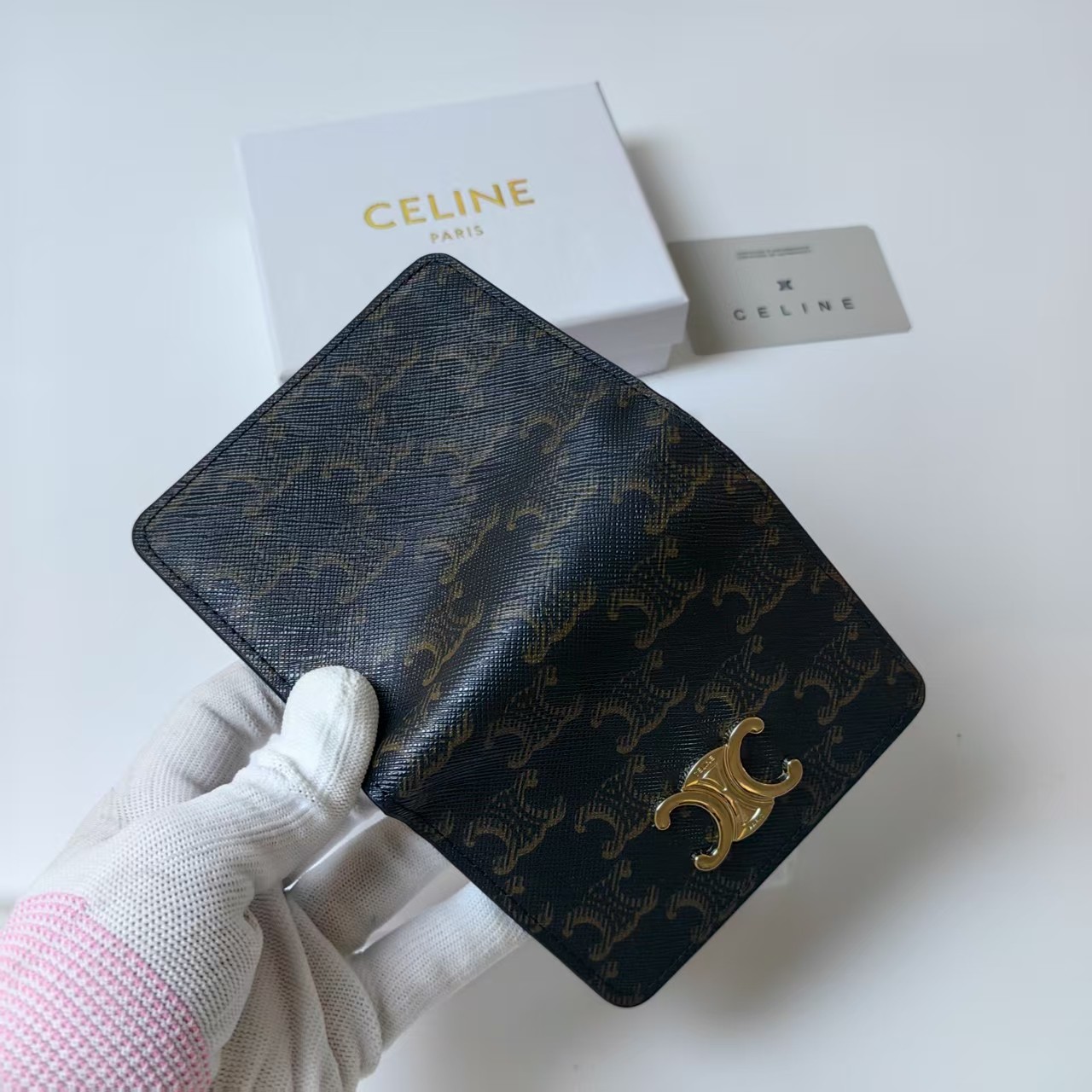 셀린느 트리옹프 컴팩트 지갑