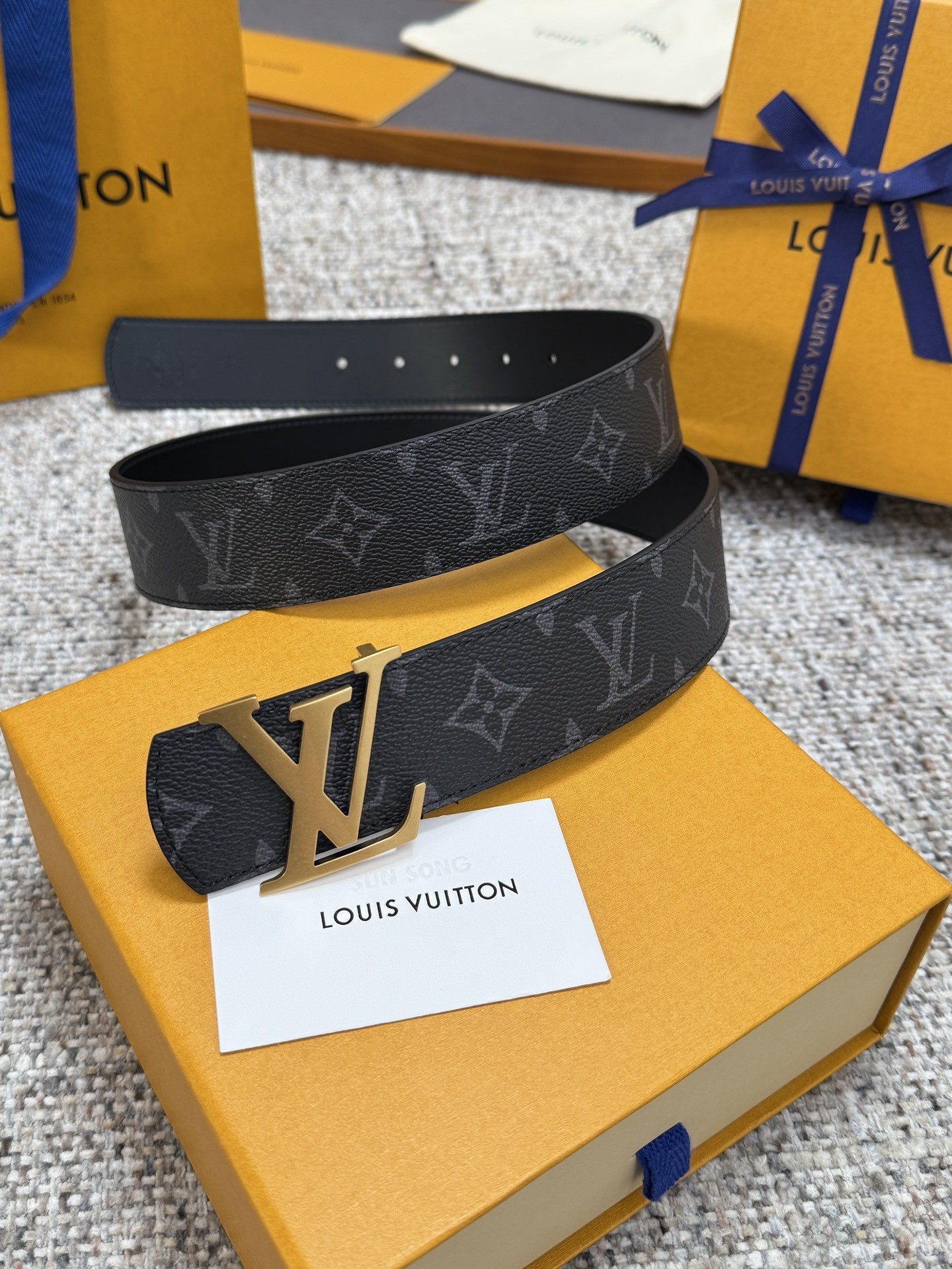 [Louis Vuitton-루이비통] 4.0 Dimension 양면 벨트