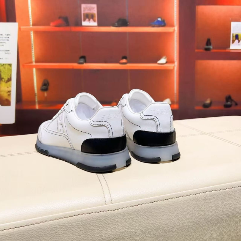 에르메스 트레일 남성 스니커즈 블랙 화이트