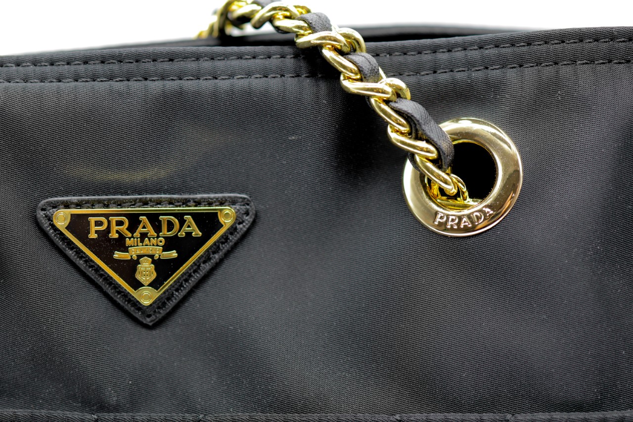 프라다 리에디션 1995 라지 리나일론 솔더백 (매장판)