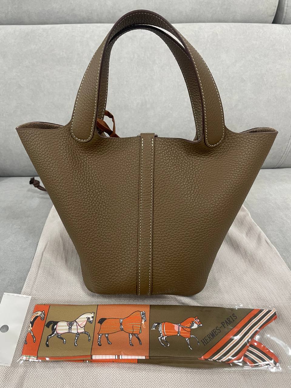 에르메스 피코탄 락18