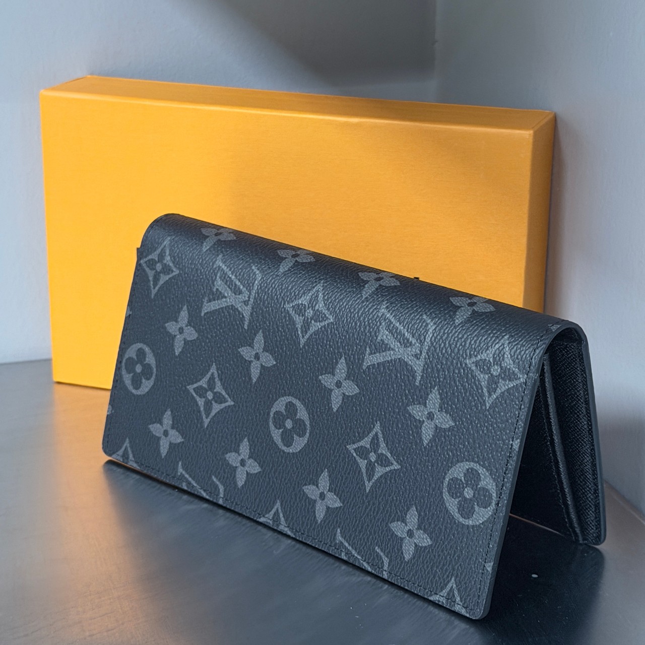 루이비통 브라짜 월릿 (이클립스 장지갑)
