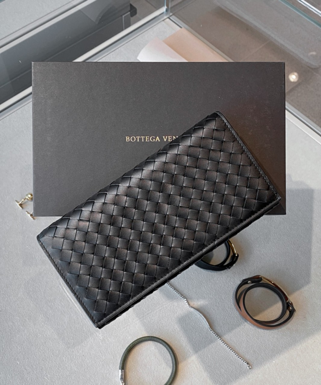[BOTTEGA VENETA] 보테가베네타 인트레치아토 플랩 콘티넨탈