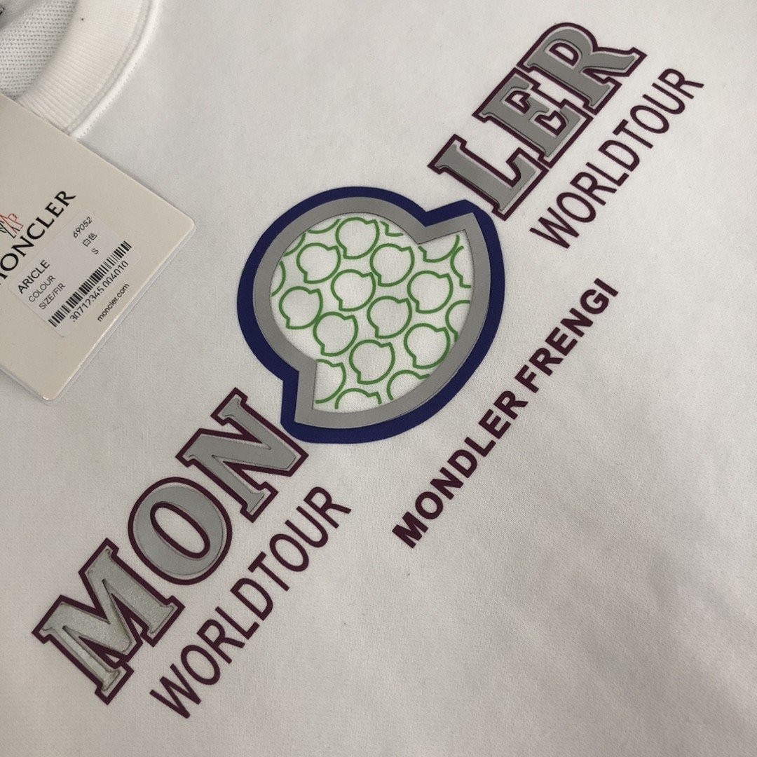 몽클레어 네온 레터링 맨투맨