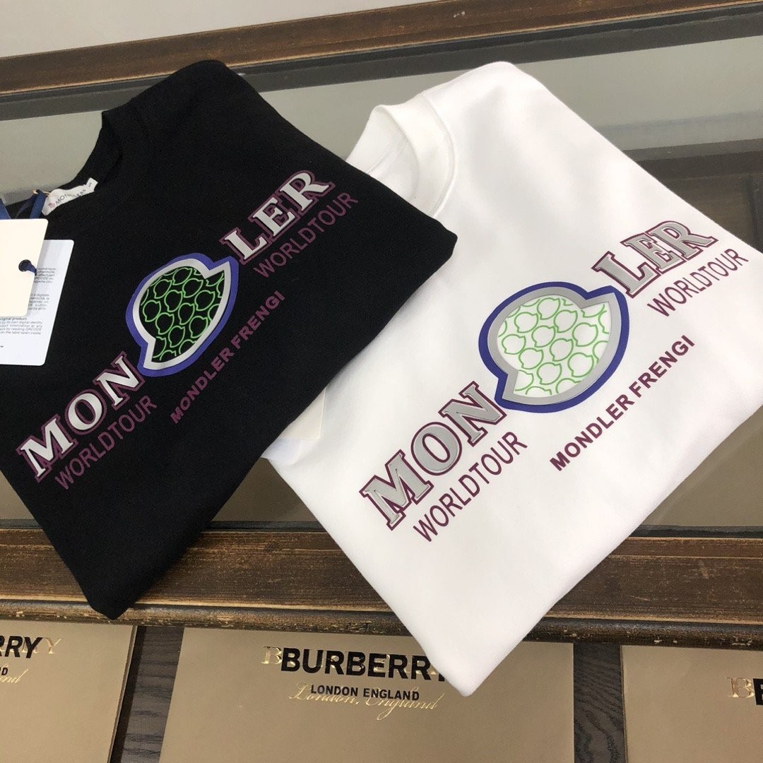 몽클레어 네온 레터링 맨투맨