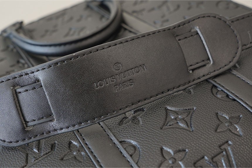 [LOUIS VUITTON] 루이비통 앙프렝뜨 삭플라 크로스백